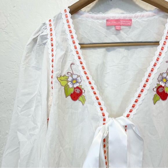 Dolls Kill X Strawberry Shortcake Blouse Top Robe White Embroidered XL - Picture 3 of 10